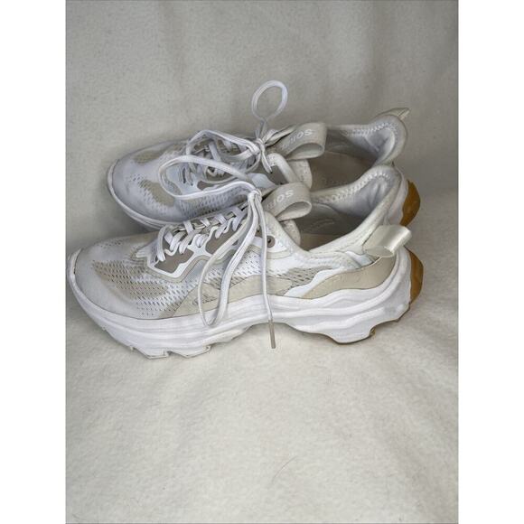 Sorel Women's Kinetic Breakthru Tech Sneaker Size 6 White Athletic Platform Shoe - Picture 1 of 8